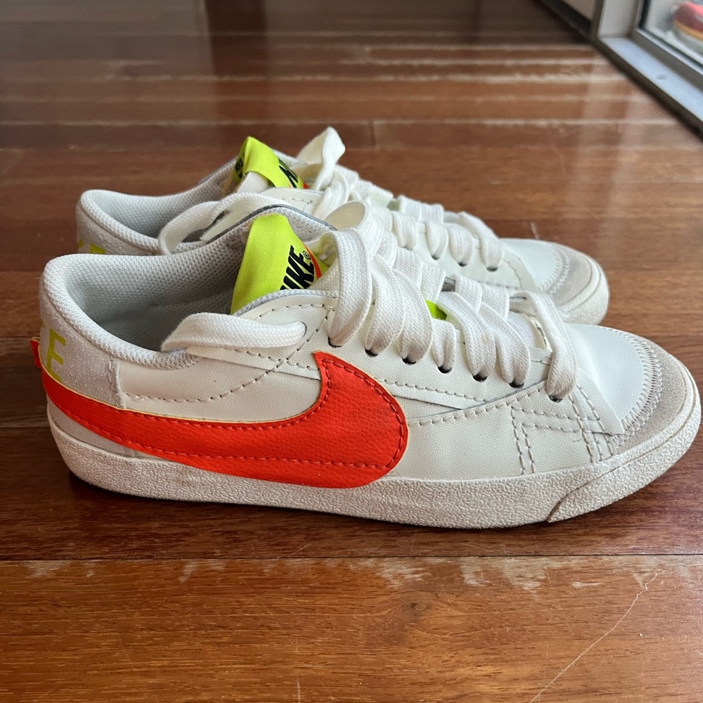 Nikes retro